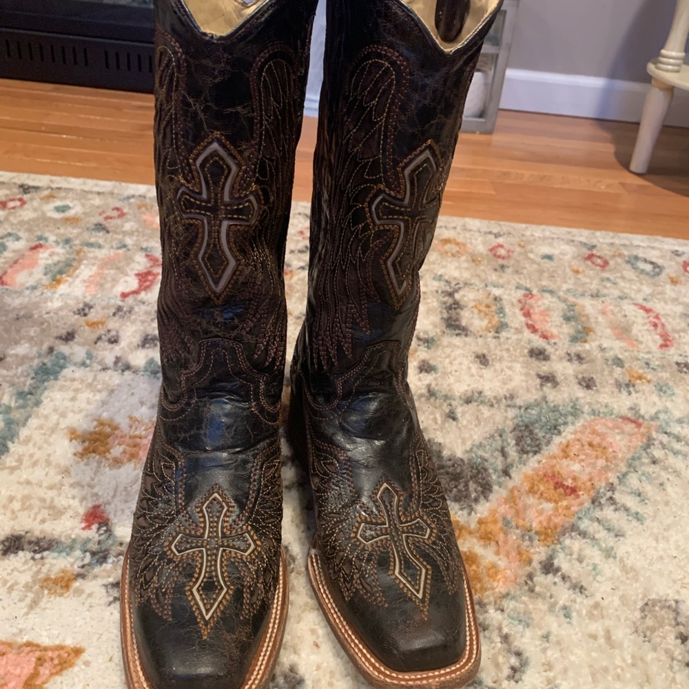 Corral Vintage Cowgirl Boots Size 7.5